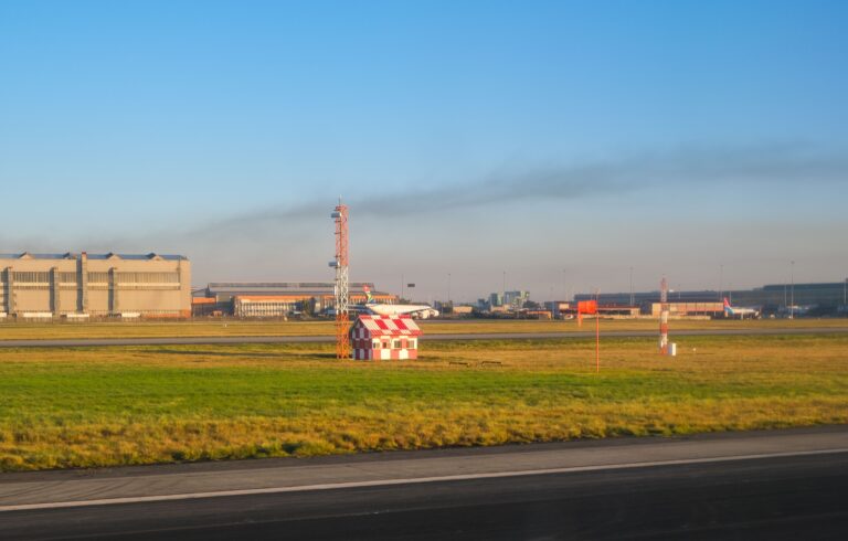 Vluchten eindhoven: actuele info en tips voor vertrek